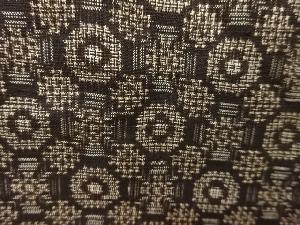 アンティーク　幾何学模様織り出し本場泥大島紬着物